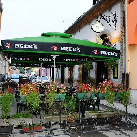 Prenociste Piccolina 3*